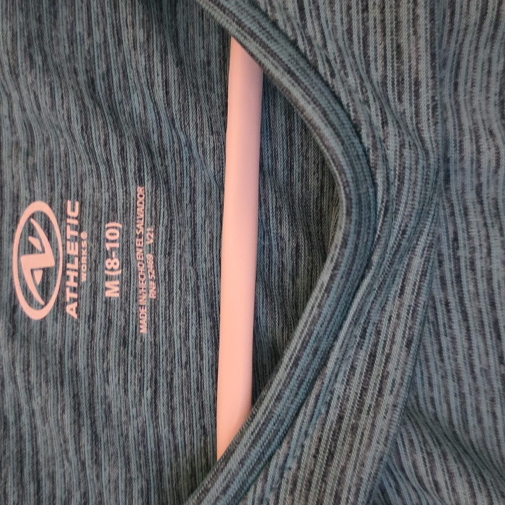 Athletic Tops - Picture 3 of 5
